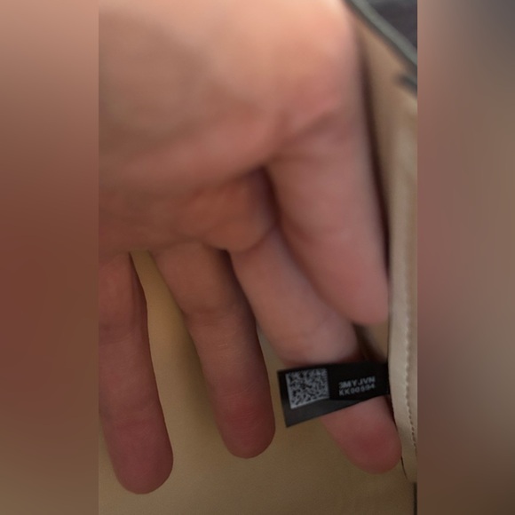 Michael Kors Butternut Tan Tote Bag - Picture 6 of 16